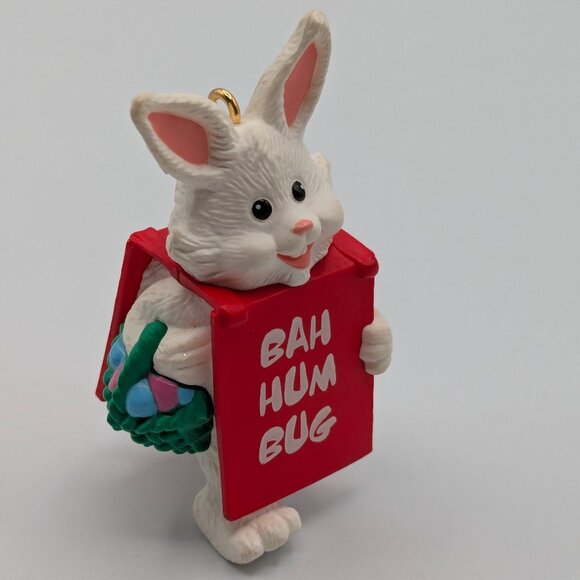 Hallmark Keepsake Billboard Bunny 1990, Vintage Christmas Ornament - Picture 1 of 11